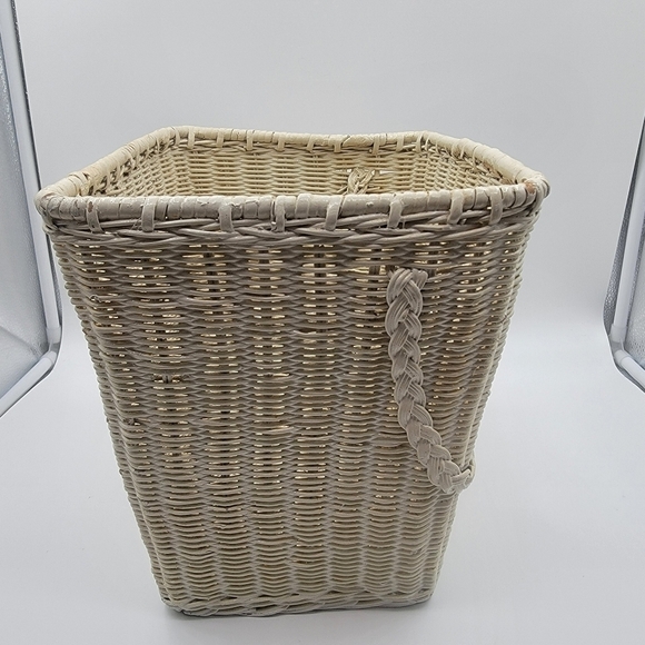 VINTAGE wicker waste basket 🗑 - Picture 4 of 8